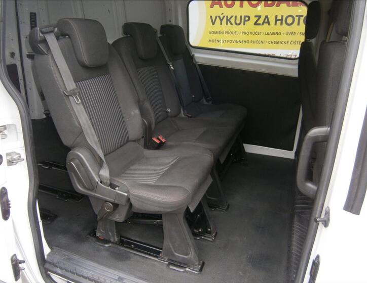 Ford Transit Custom 9