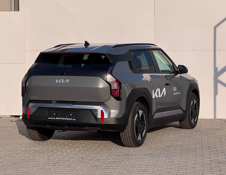 KIA EV3 11