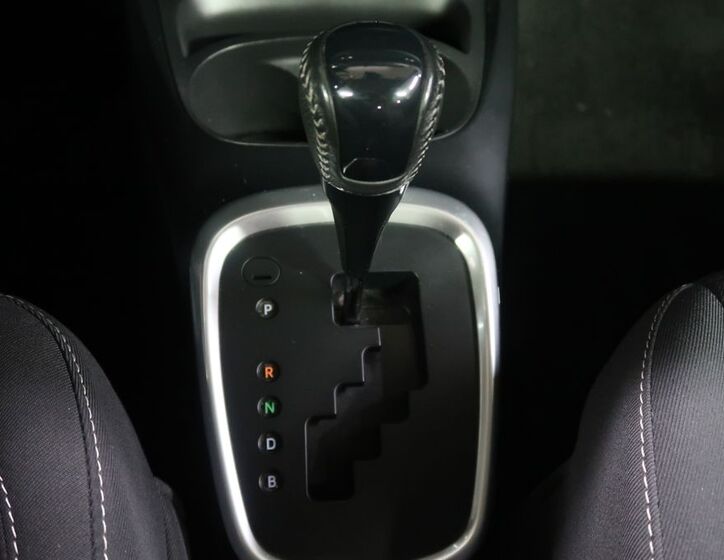 Toyota Yaris 32