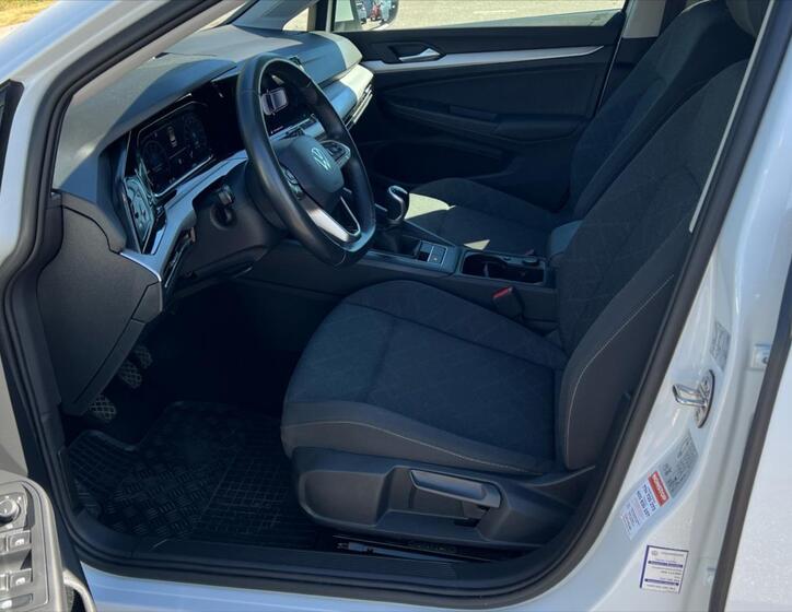 Volkswagen Golf 11