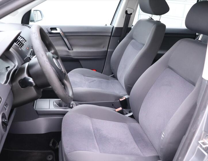 Volkswagen Polo 10