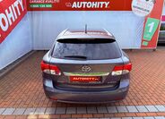 Toyota Avensis 6