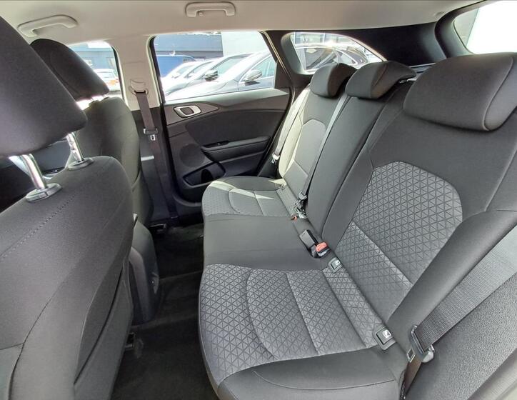 KIA Ceed 14
