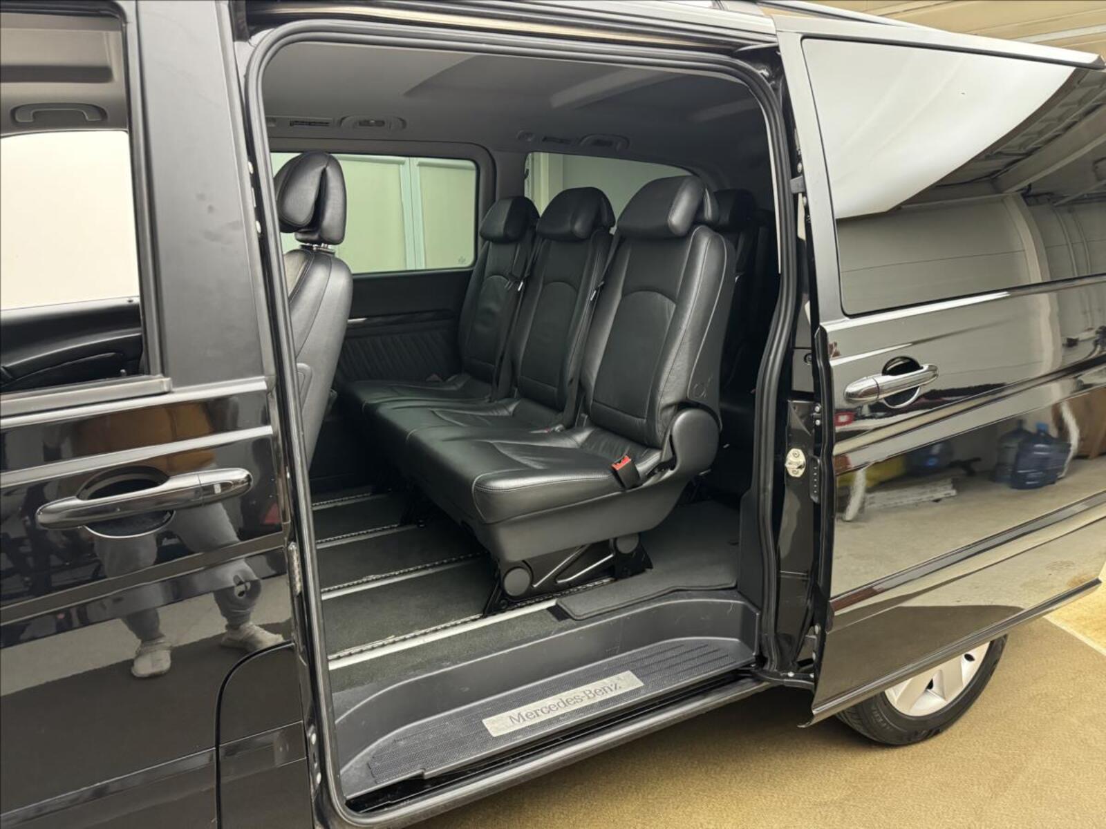 Mercedes-Benz Viano 26