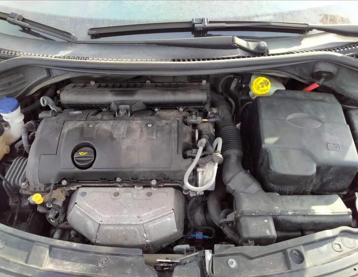 Peugeot 207 15