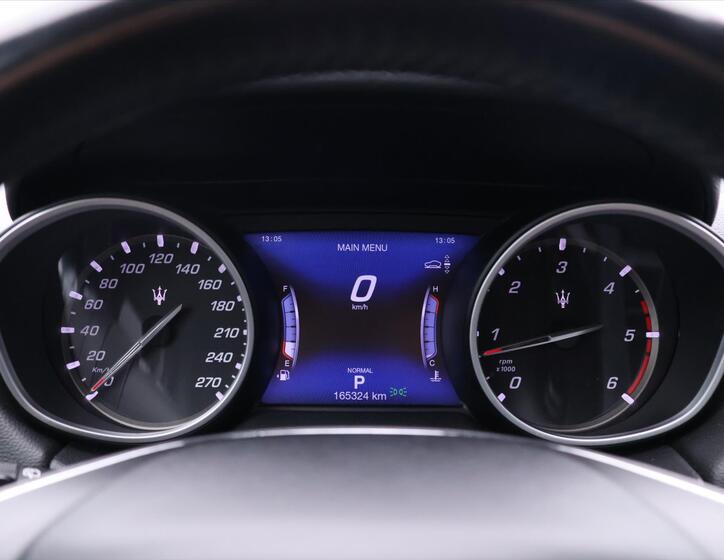 Maserati Levante 22