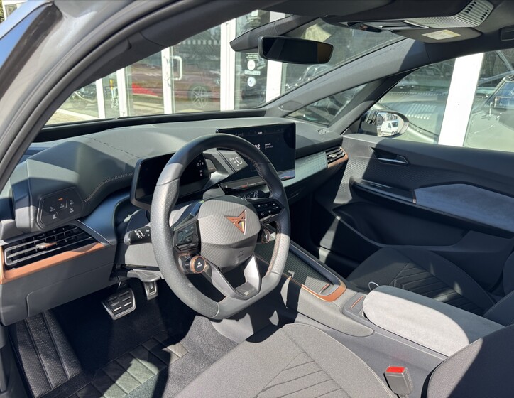 Cupra Born 19