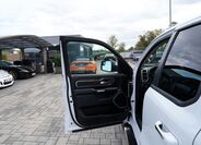 Dodge RAM 1500 16