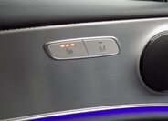 Mercedes-Benz Třídy E 32