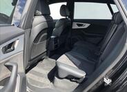 Audi SQ8 16