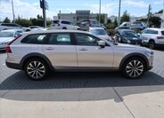 Volvo V90 4