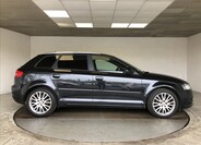 Audi A3 8