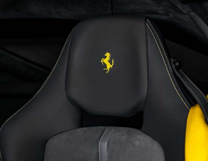 Ferrari F12 Berlinetta 23