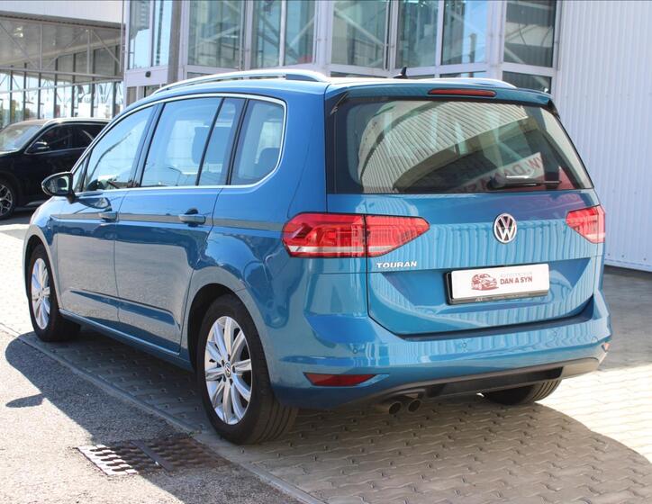 Volkswagen Touran 4
