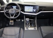 Volkswagen Touareg 8