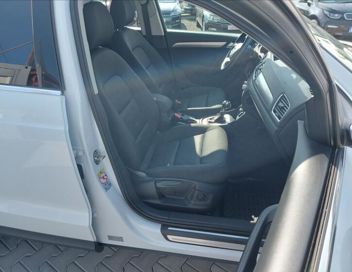 Audi Q3 19