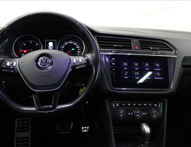 Volkswagen Tiguan 30