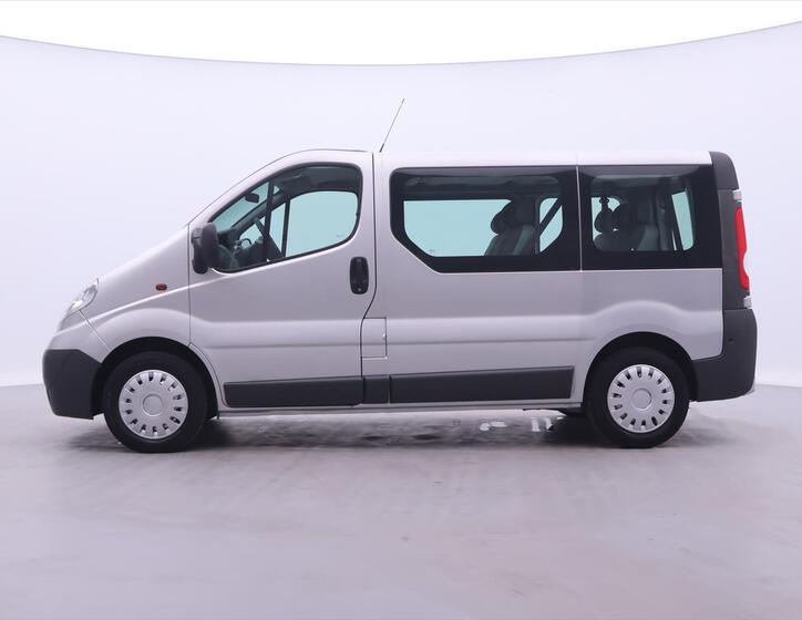 Opel Vivaro 4