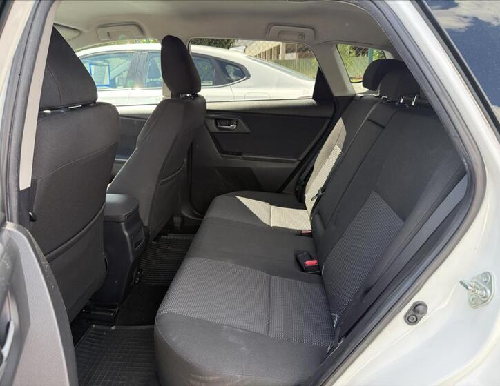 Toyota Auris 20
