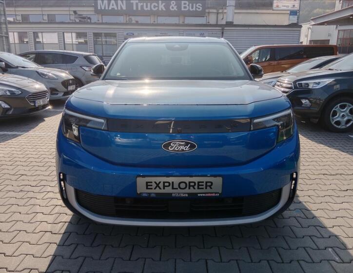Ford Explorer 8