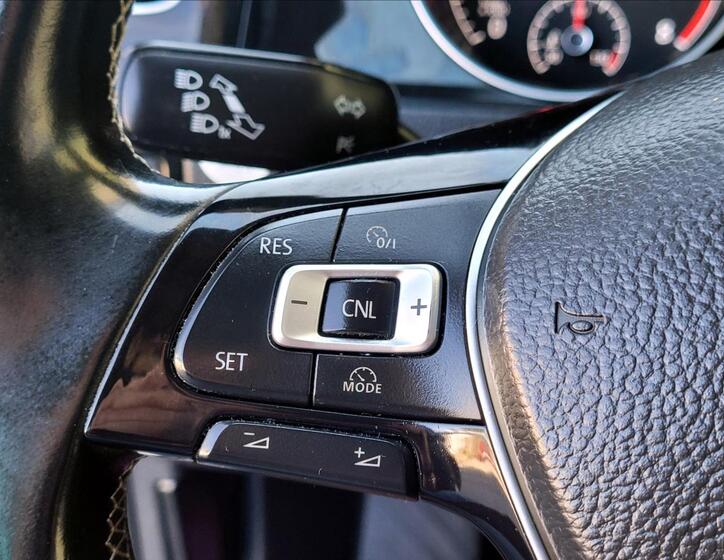 Volkswagen Golf 43