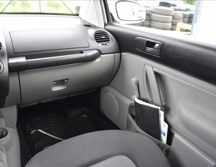 Volkswagen New Beetle 24