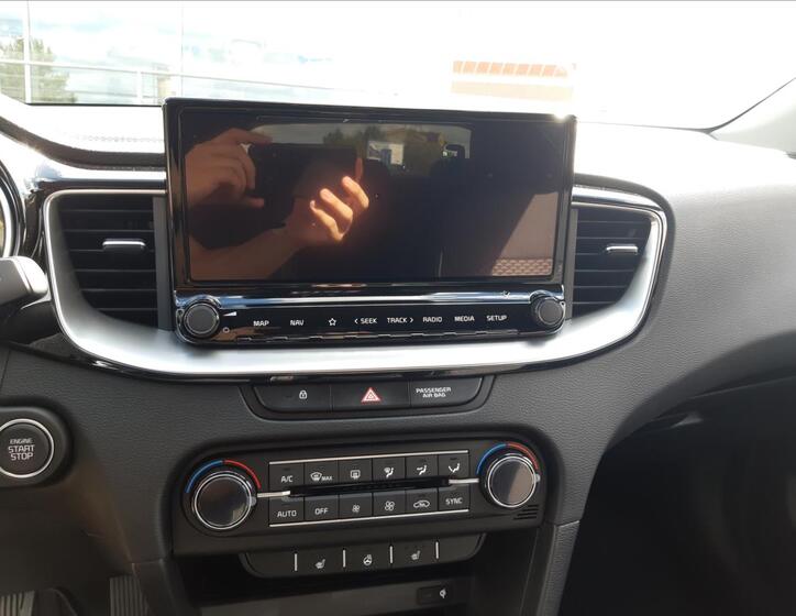 KIA XCeed 13