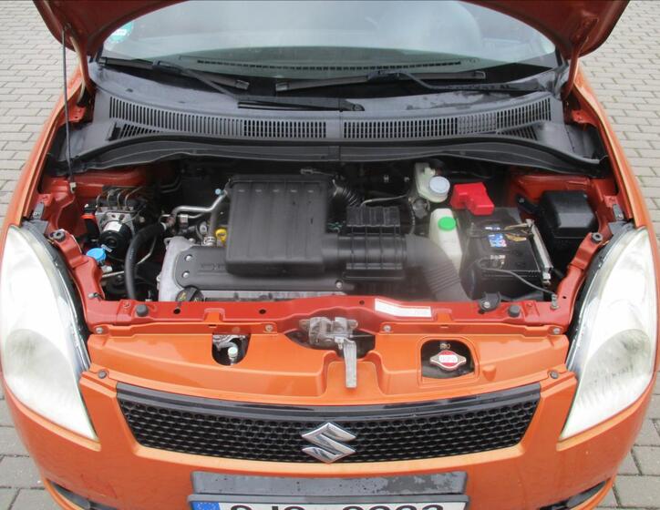 Suzuki Swift 17