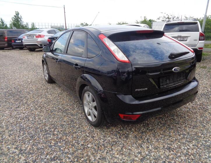 Ford Focus 9