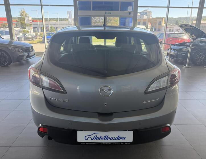 Mazda 3 5