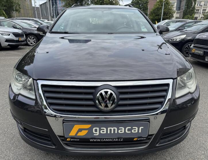 Volkswagen Passat 1
