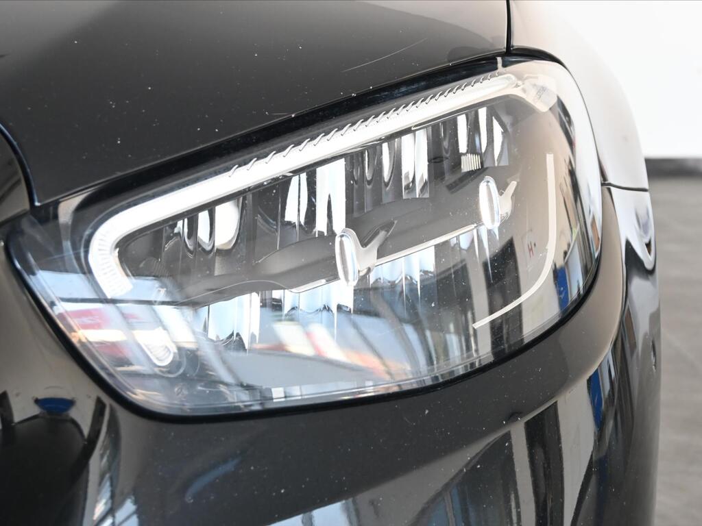 Mercedes-Benz Třídy E 32