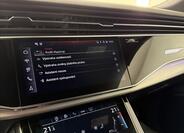 Audi Q8 21