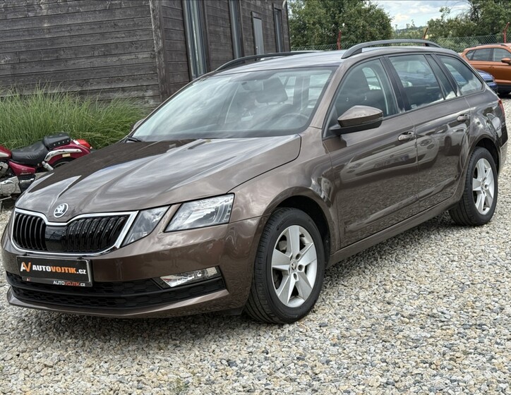 Škoda Octavia 1
