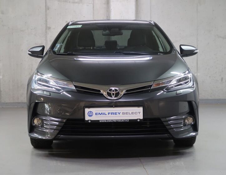 Toyota Corolla 2