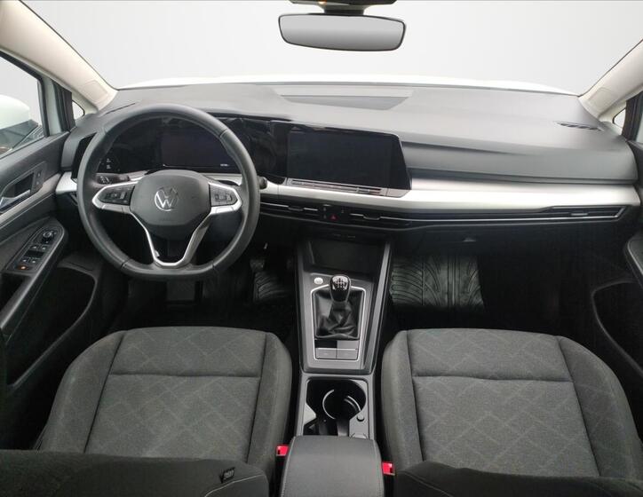 Volkswagen Golf 13