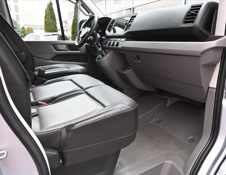 Volkswagen Crafter 12