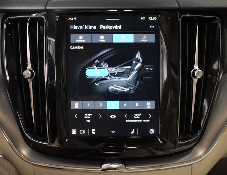 Volvo XC60 34