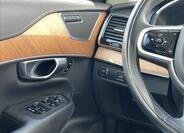 Volvo XC90 12