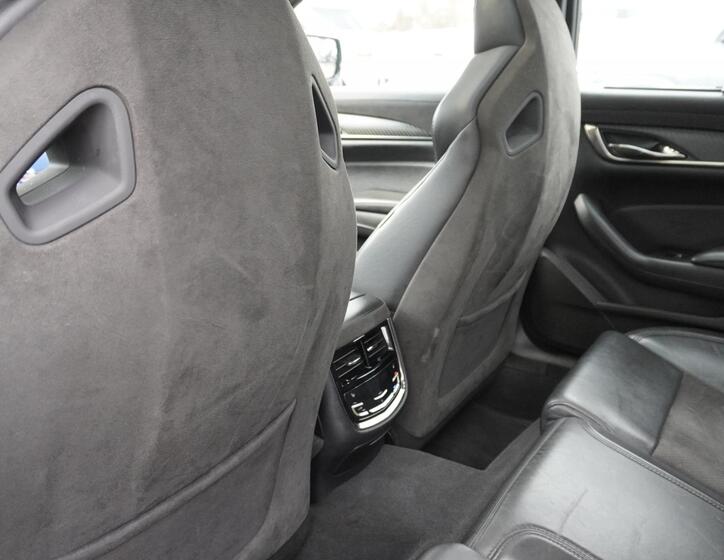 Cadillac CTS 34