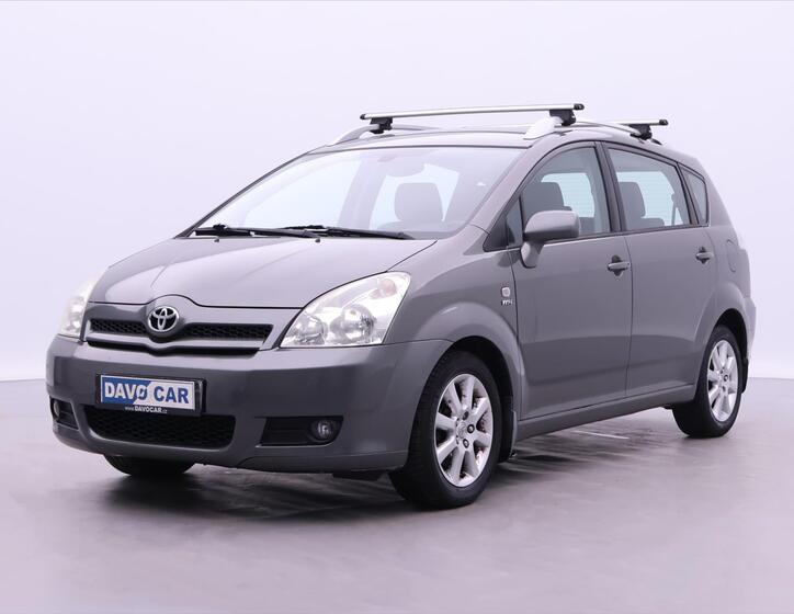 Toyota Corolla Verso 3