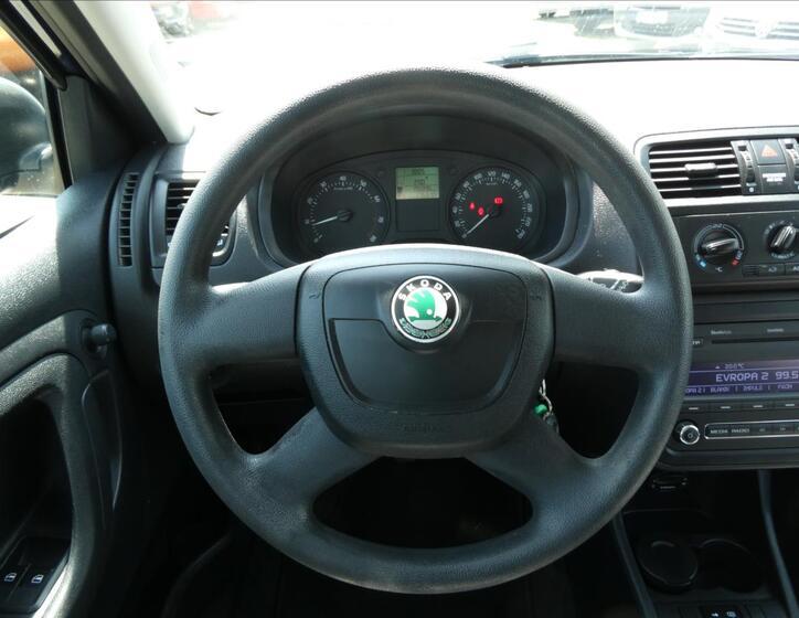 Škoda Fabia 28