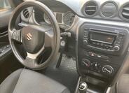 Suzuki Vitara 12