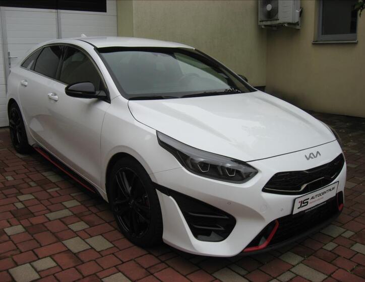 KIA ProCeed 5
