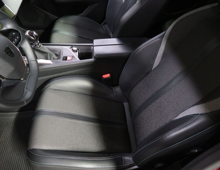 Peugeot 308 9