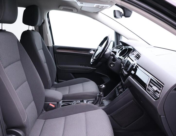 Volkswagen Touran 15