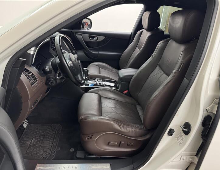 Infiniti FX30 36