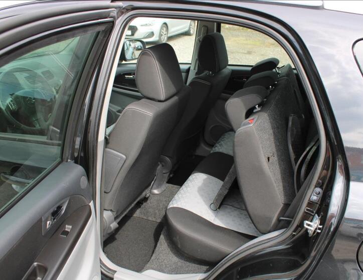 Suzuki SX4 11