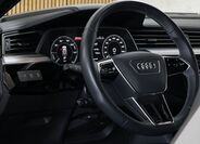 Audi Q8 18