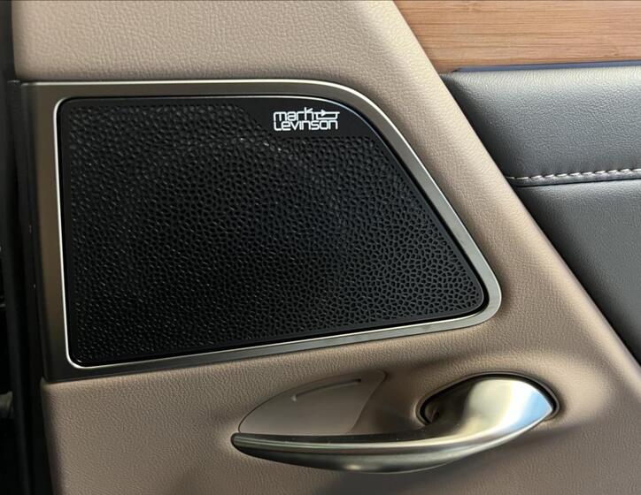 Lexus ES 300h 16